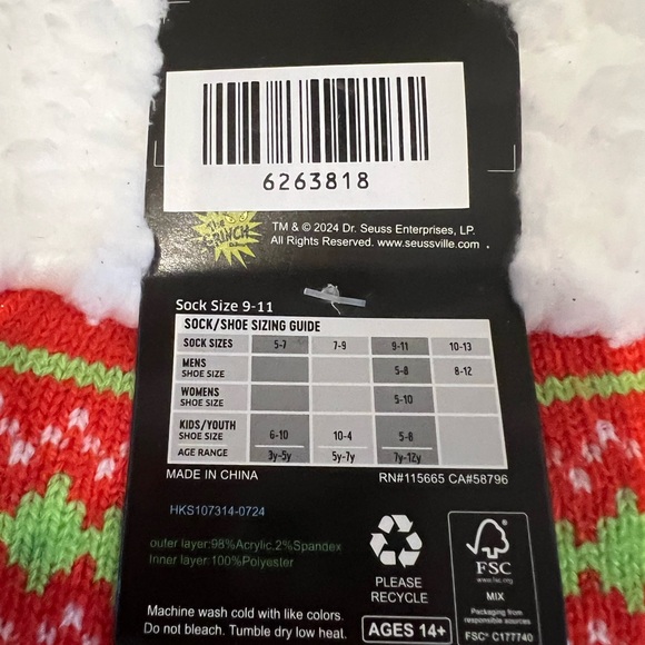 ONLY 3 LEFT!! Cute Grinch Cozy Lined Slipper Socks- Sock Size 9-11- NWT - Picture 3 of 4